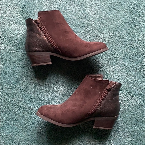 GC New Booties - Picture 2 of 5